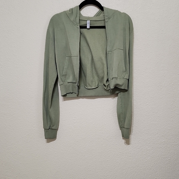 H&M Tops - H&M Green Sweatshirt Cropped Jacket with Long Sleeves